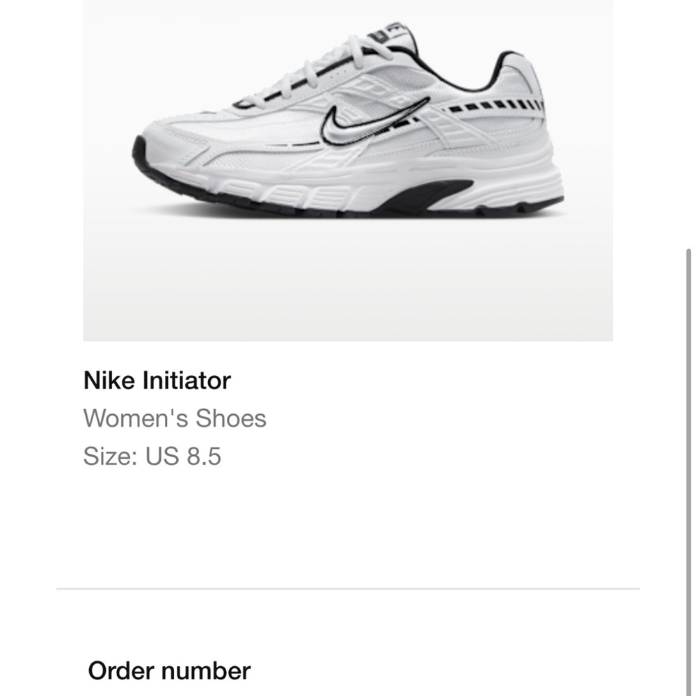 Nike Women's White and Black Running Sneakers